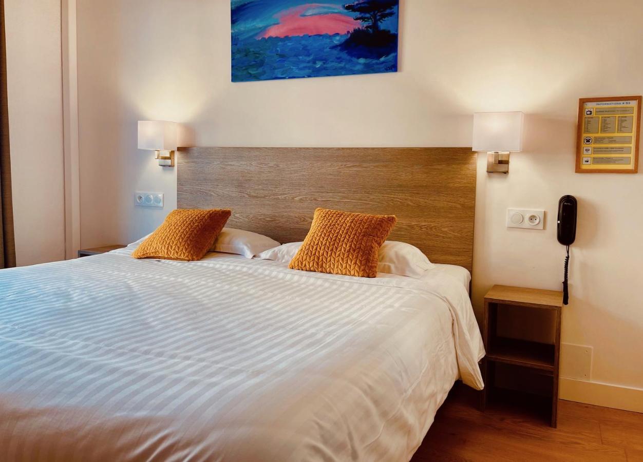 Hotel Courbet Juan-les-Pins Exteriér fotografie