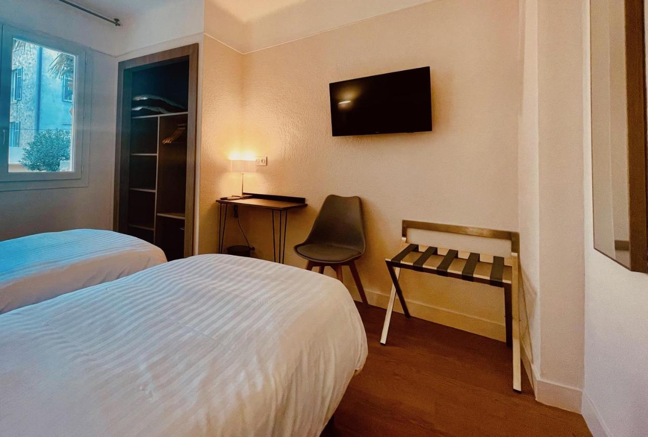 Hotel Courbet Juan-les-Pins Exteriér fotografie